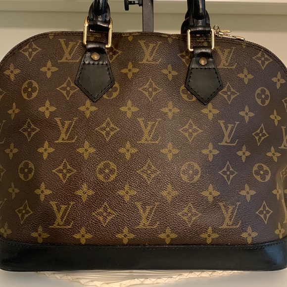 💎Louis Vuitton Alma PM Handbag💎 - Picture 4 of 17